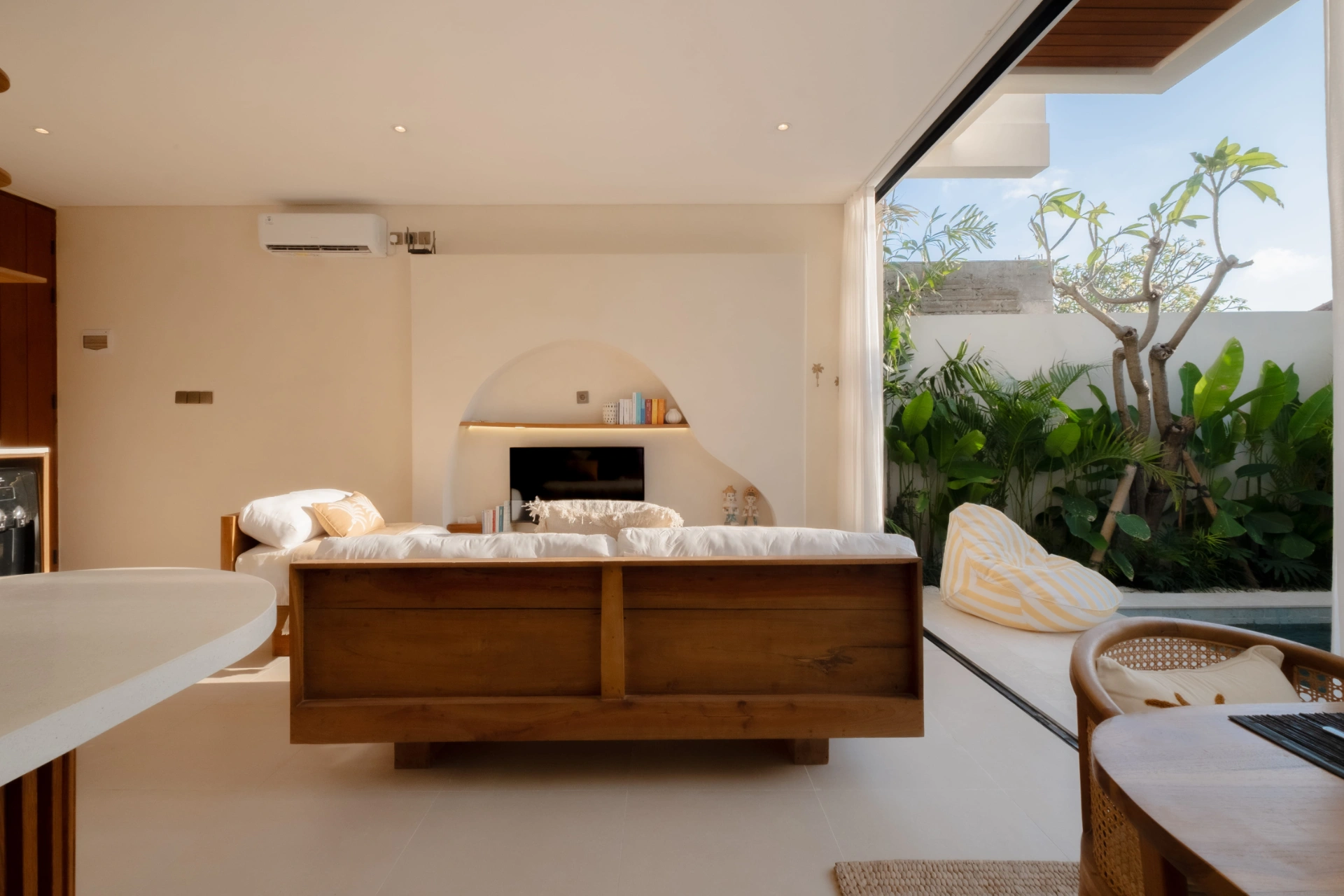 1BR Townhouse in Buduk — image 1