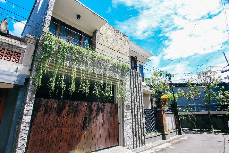 House for rent — image 1