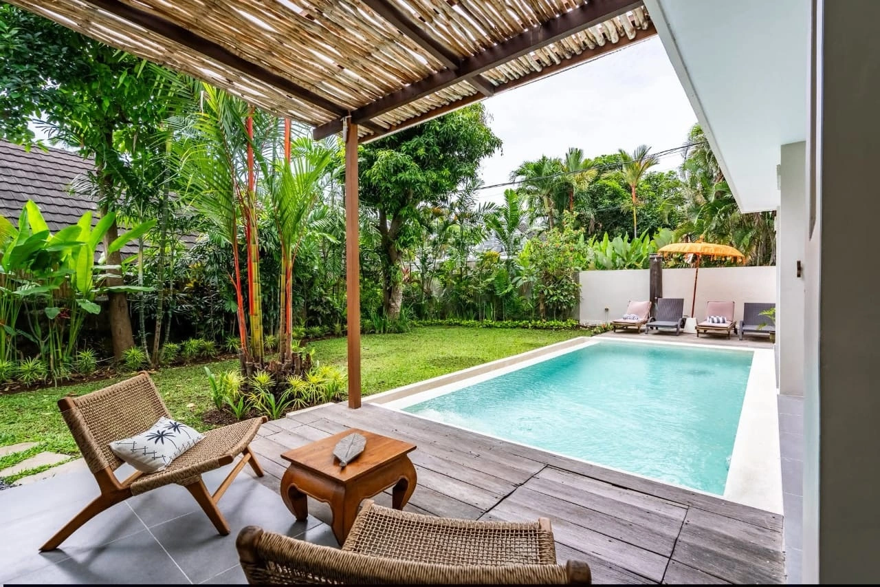 Villa For Rent 3 Bed In Batu Bolong Canggu Bali PO-4108