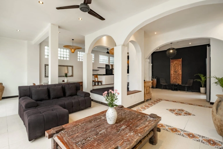 RKY36: Stylish 3-Bedroom Villa in Petitenget – Prime Location — image 1