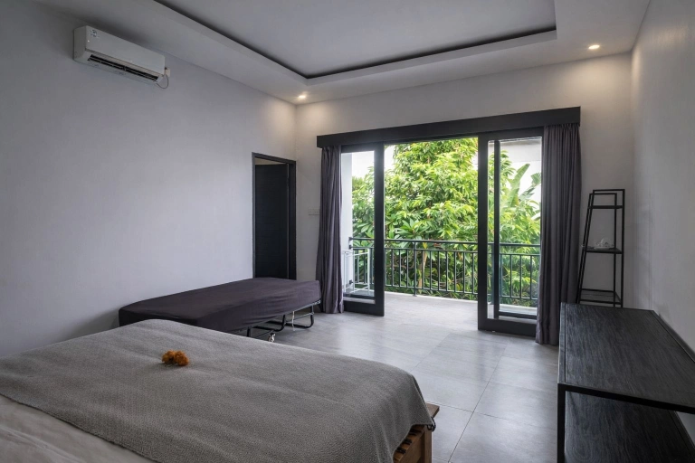 Villa For Rent 3 Bed In BerawaTibubeneng Bali PO-4111 — image 4