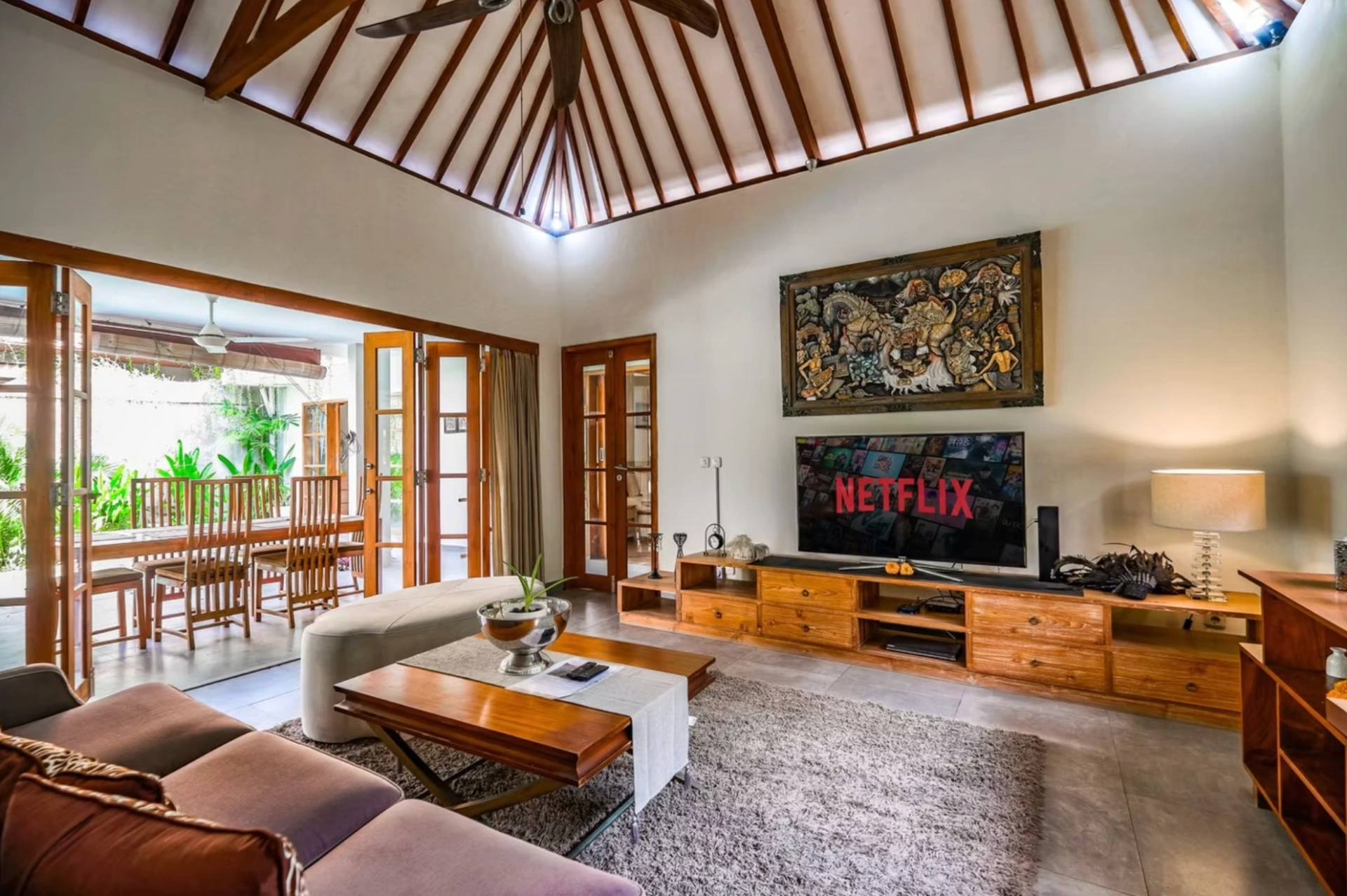 RKY33: 3BR Family Villa for Rent – Batu Bolong — image 1