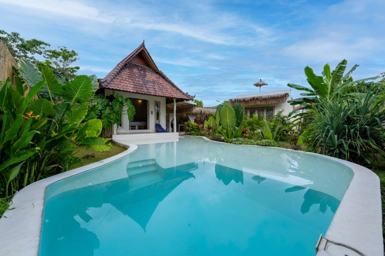 Villa Laguna - Green Retreat 2BR Villa w/Pool in Uluwatu