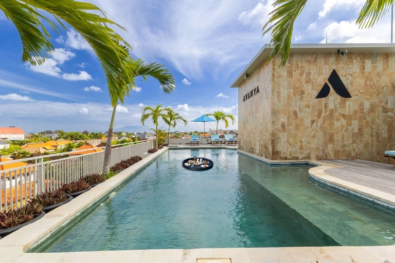Avanya Apartment - Luxury 2BR Apartment Rooftop Pool Close to Beach — image 1