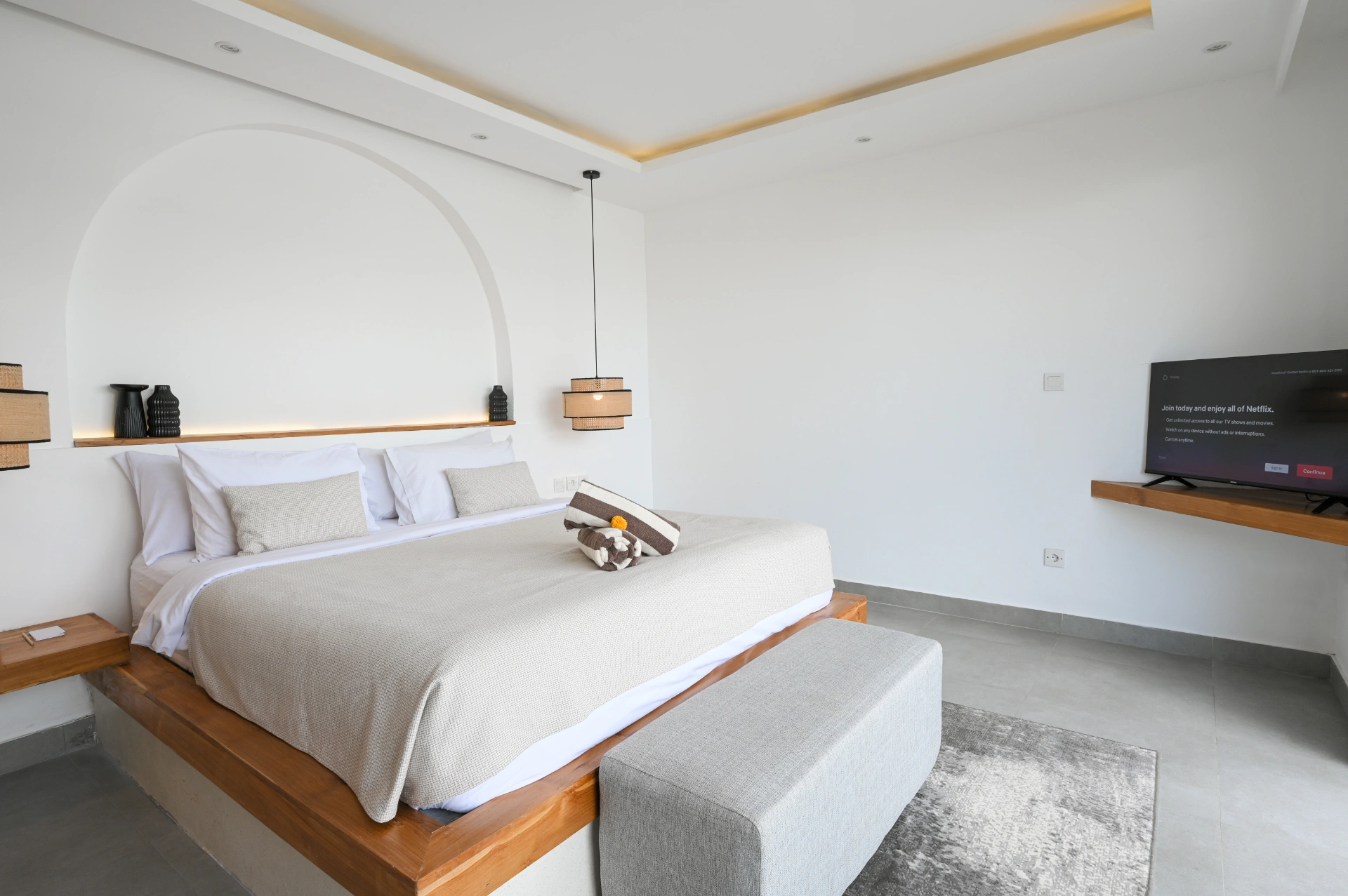 Spacious Mediterranean 2 Bedrooms Private Pool Villa — image 2