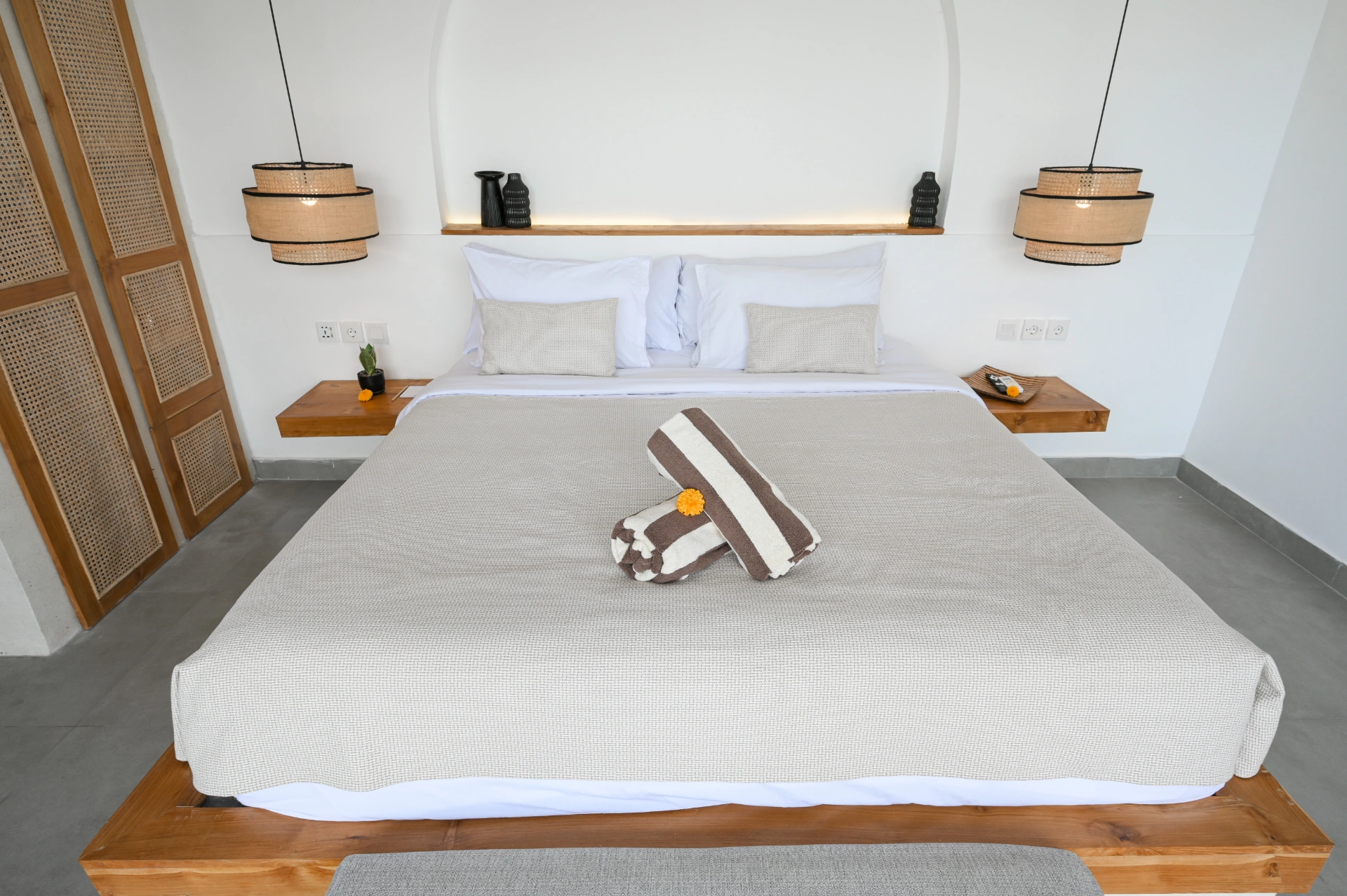 Spacious Mediterranean 2 Bedrooms Private Pool Villa — image 3