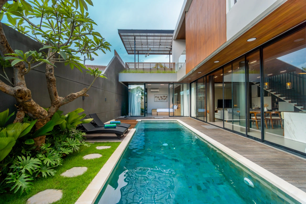 EL Villas (Video included in this post) — image 3