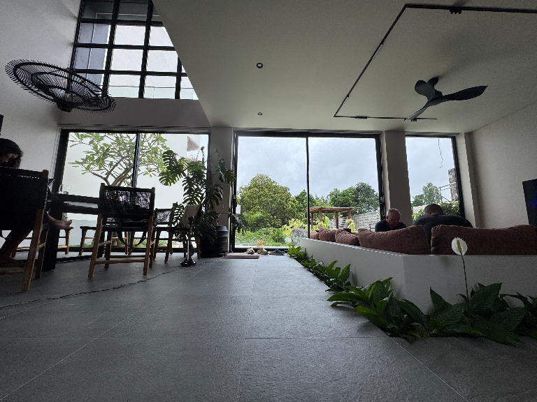 Huge 6-BR Estate in Pererenan | 20m Pool & Butler I FREE breakfast — image 4