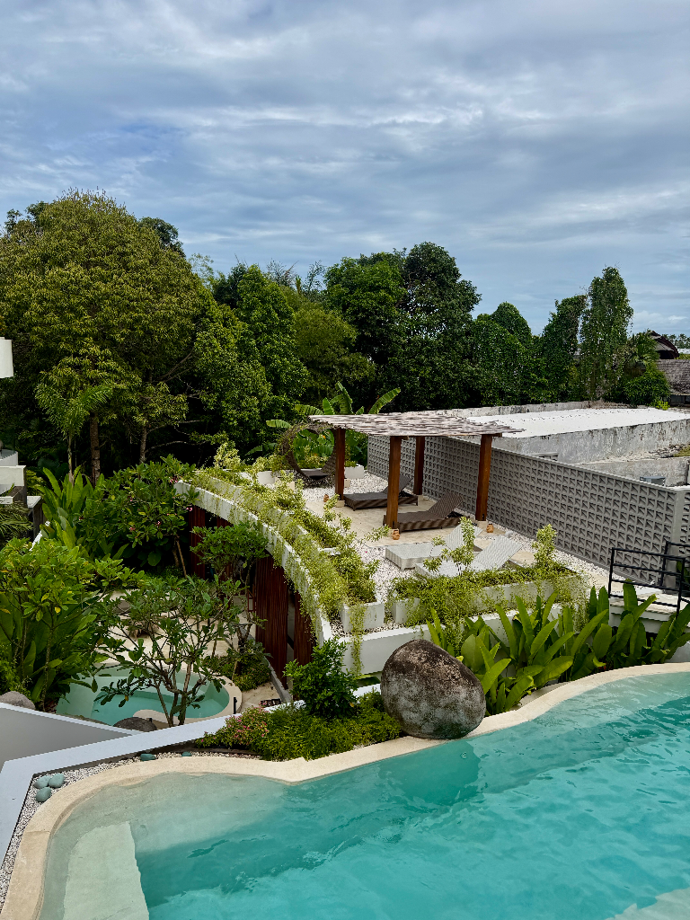 Huge 6-BR Estate in Pererenan | 20m Pool & Butler I FREE breakfast — image 3