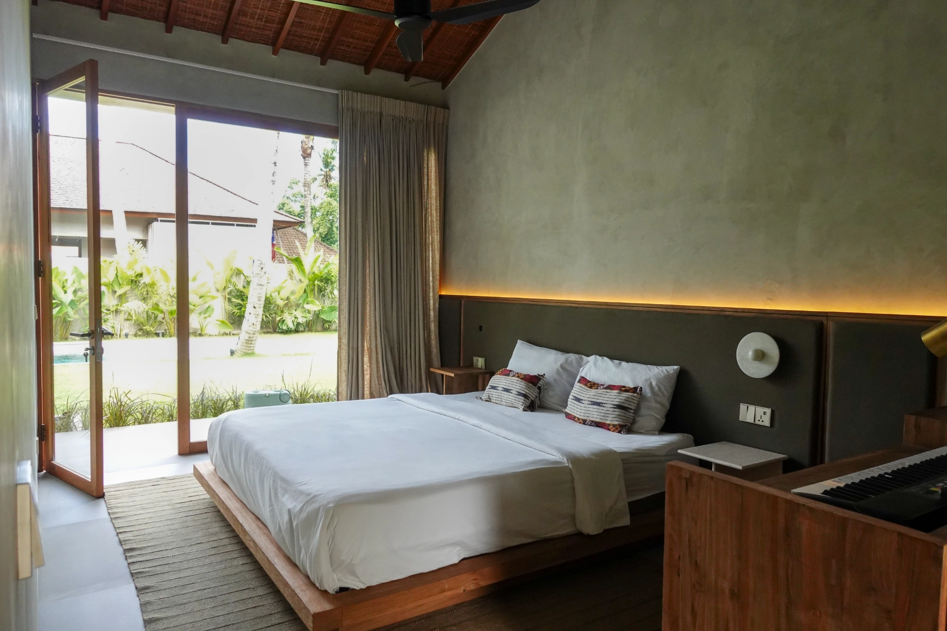 4-Bedroom Villa with Expansive Outdoor Space in Kaba-Kaba (B-KK35) — image 4
