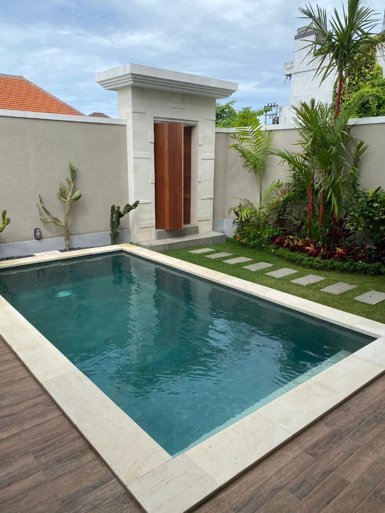 RSK 126- FOR RENT SEMI FURNIHED VILLA IN LEGIAN KUTA