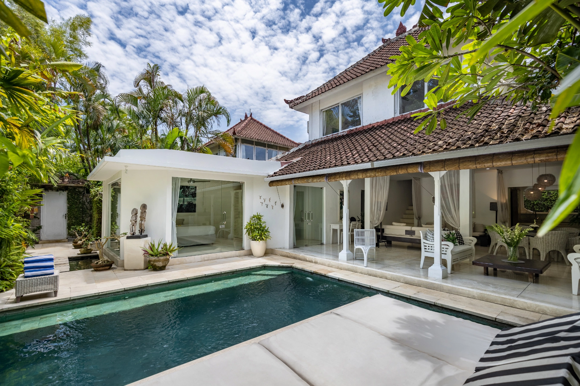 Villa Esha Drupadi 3 - Bedrooms 3 - Bathrooms Villa in Seminyak Bali — image 1