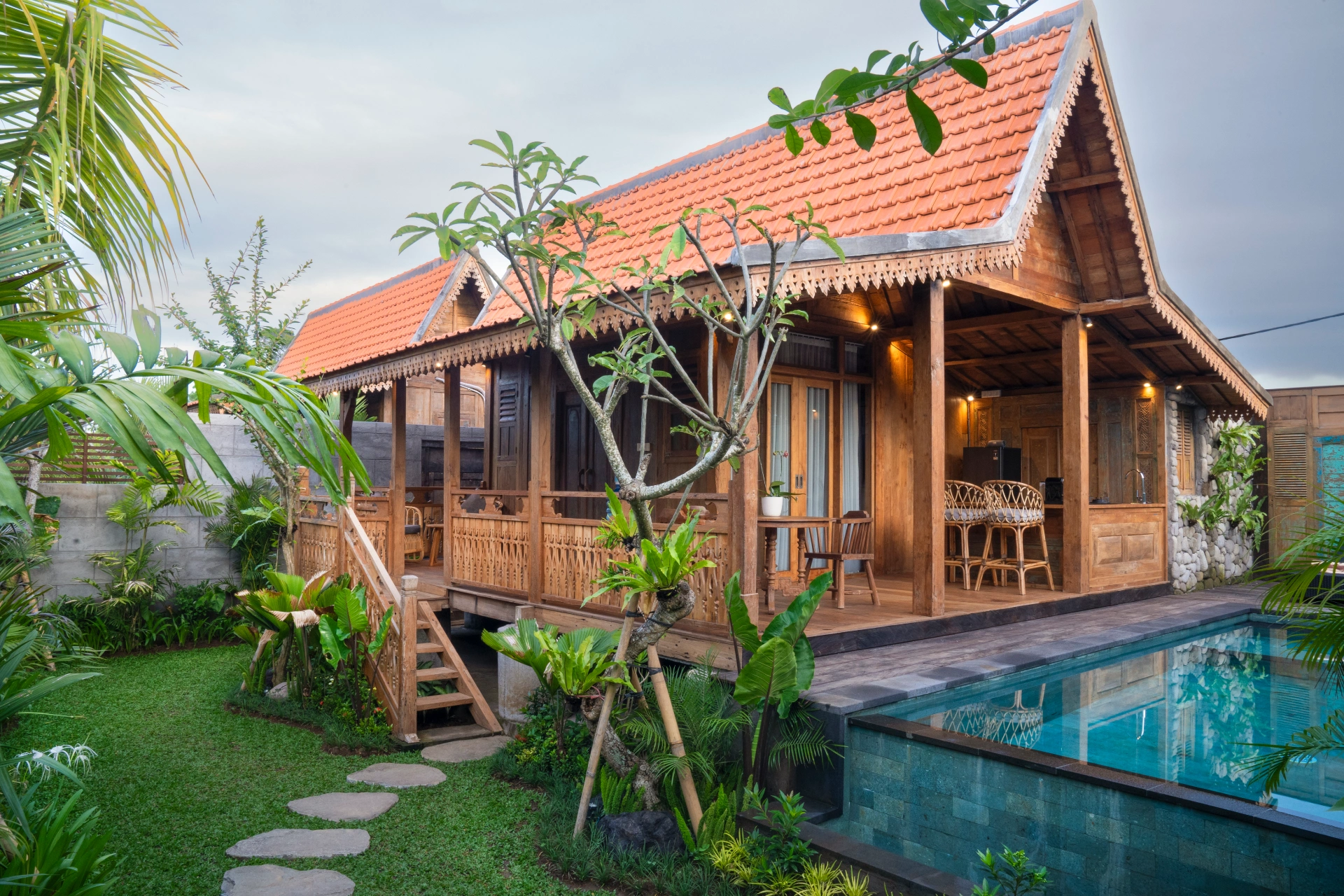 SESEH BEACH RETREAT 1 - Bedroom 1 - Bathroom Villa in Seseh Bali