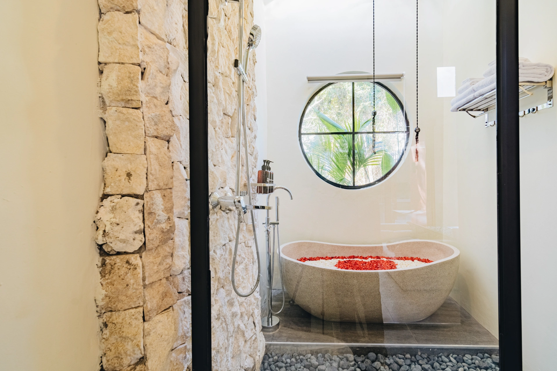 Irini Villas Nusa Dua 2 - Bedrooms 2 - Bathrooms — image 1