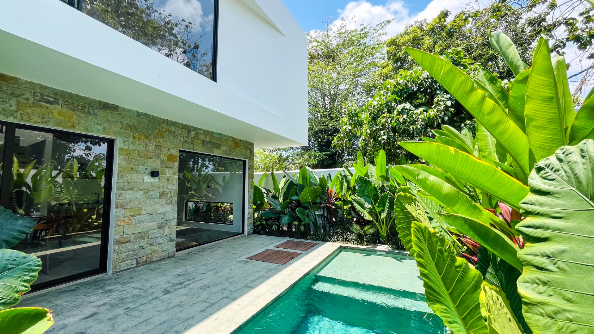 The Reef 1- Bedroom 1 Bathroom Villa in Uluwatu Bali — image 1