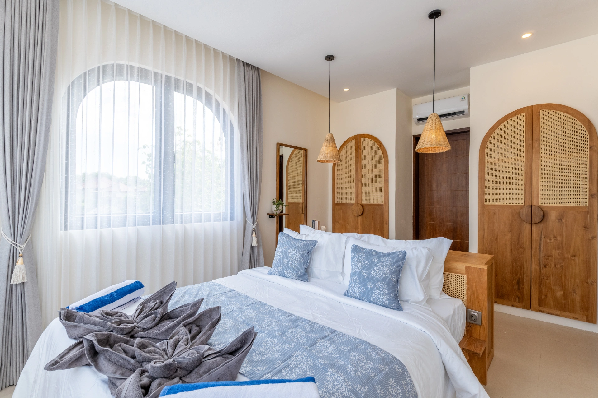 Beautiful 1BR Apartment in Uluwatu melasti– Brand New & Modern 🌿🏡 — image 1