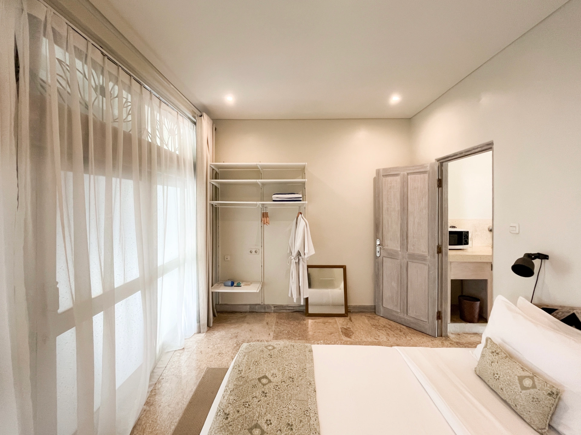 Kresna By The Sea Apartement Three — image 3