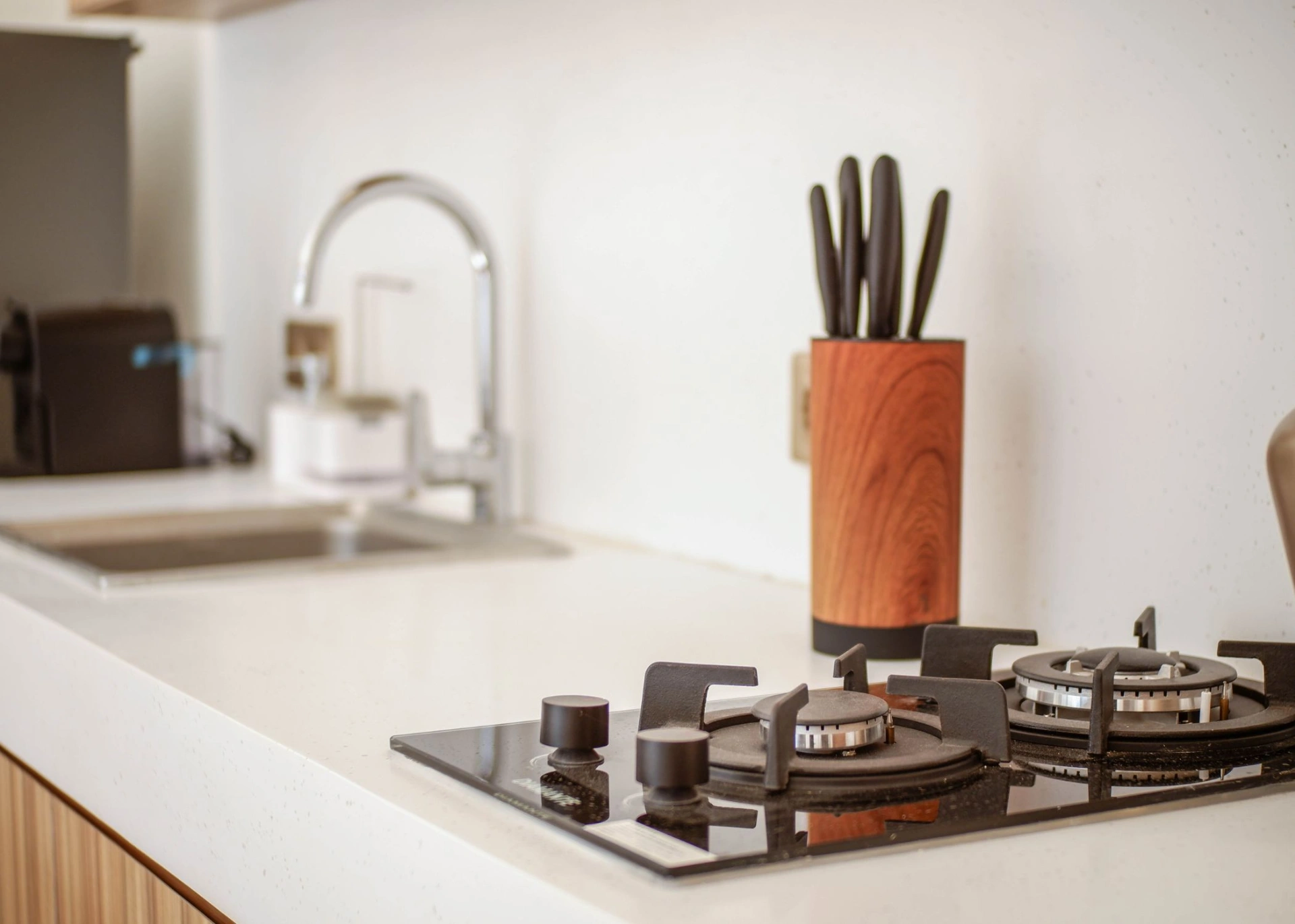 1BD Apartment Near Nelayan Beach - JY2 — image 3