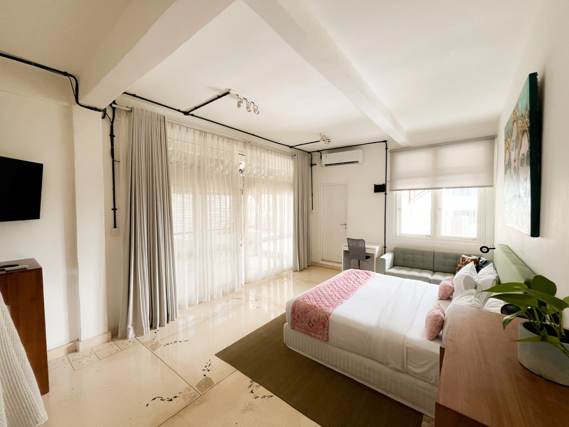 Rooftop Apartment Two With Sea View — image 3