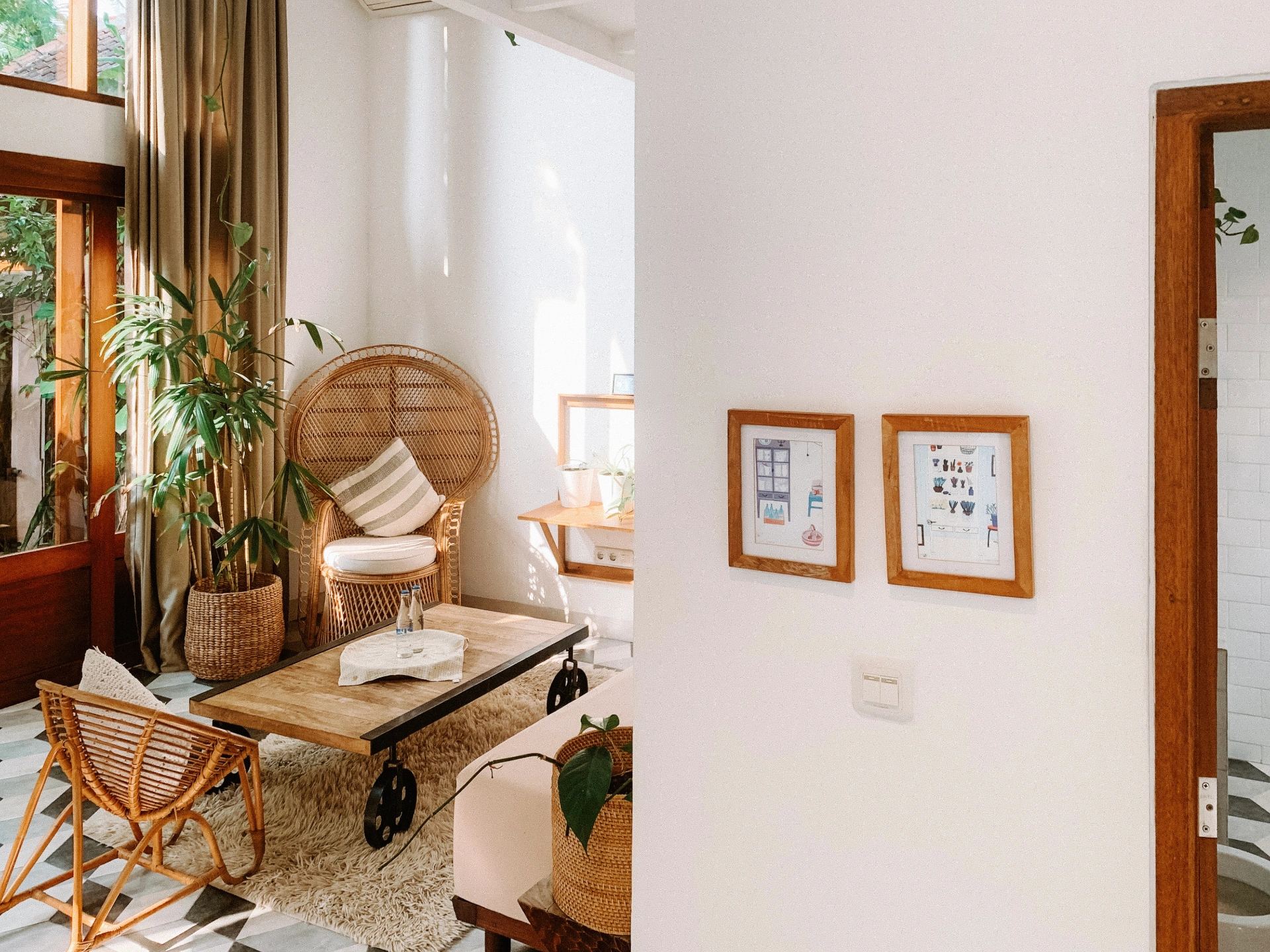 Chic 1BR Loft + Tropical Pool Near Seminyak Beach — image 2