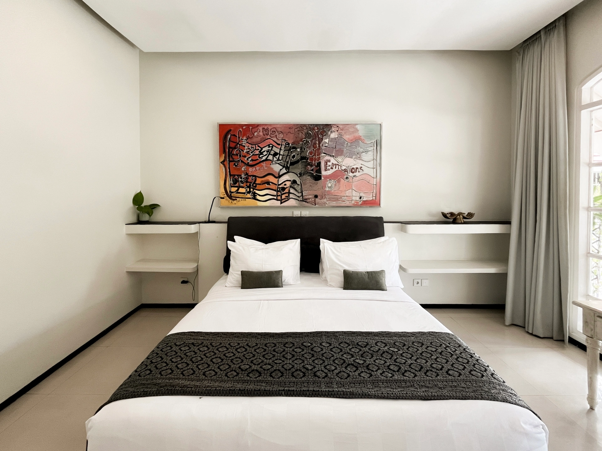 The Balcony Studio 2 at Casa Artista — image 3