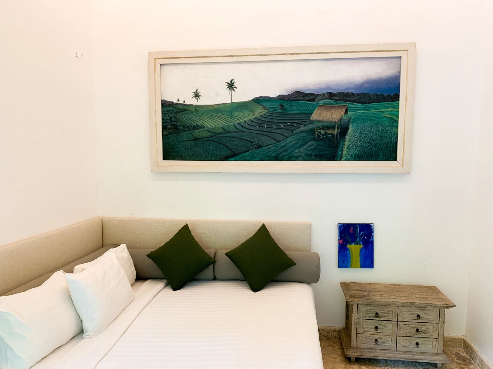 Tropical Oasis 2 BR Villa - Near Beach — image 2