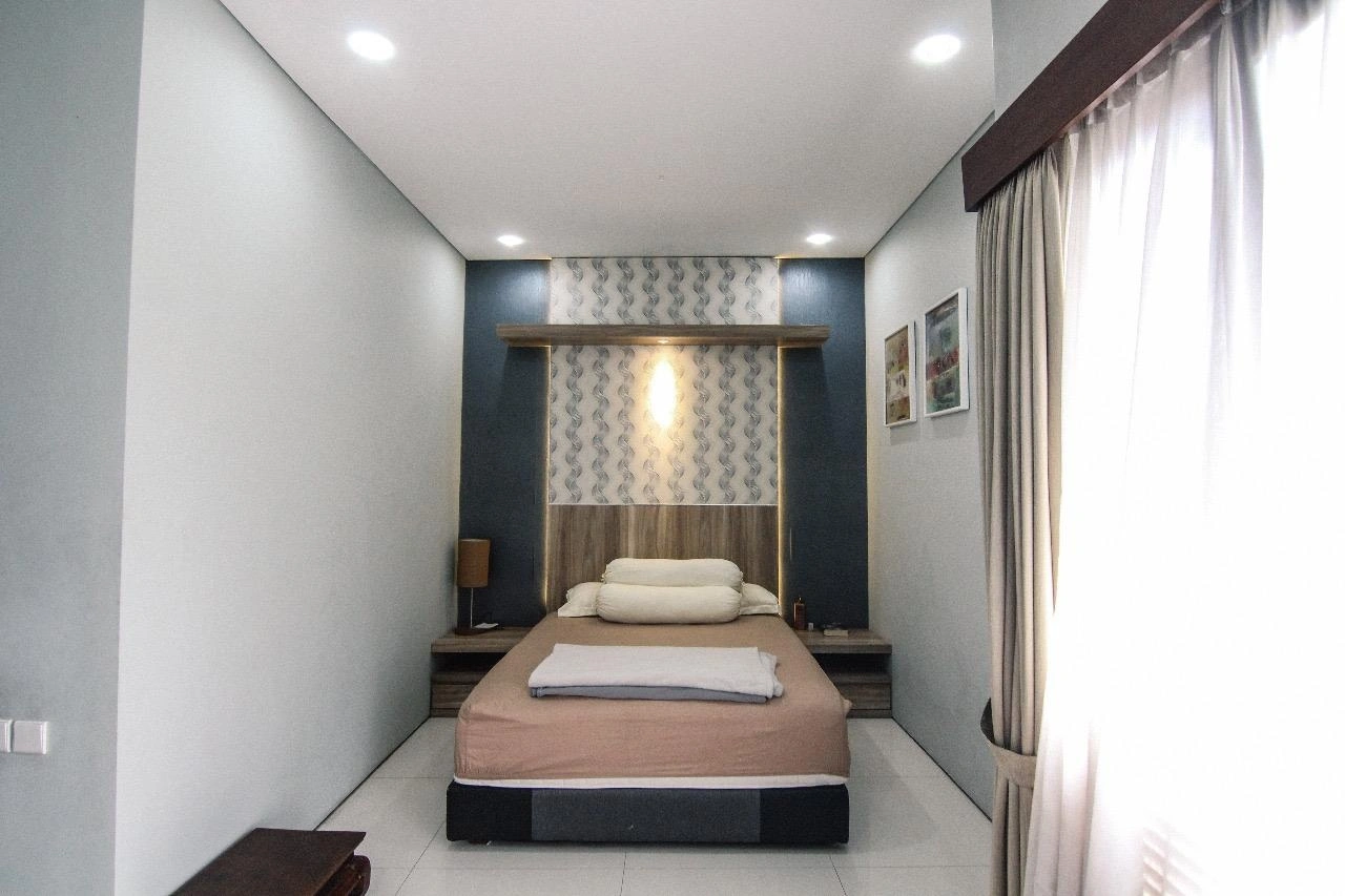 Modern House For Rent 4 Bed In Padangsambian Kerobokan TN-4119 — image 2