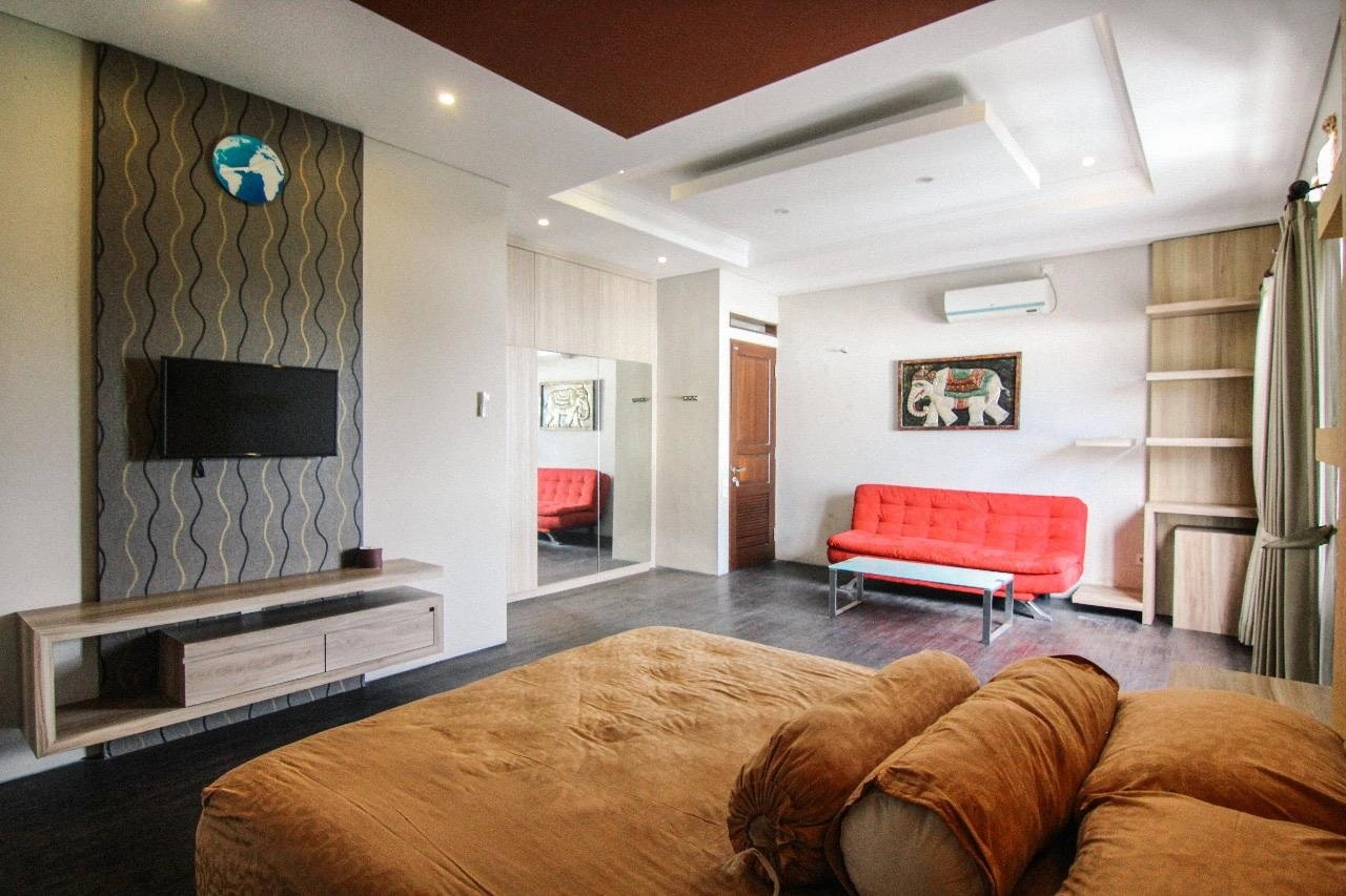 Modern House For Rent 4 Bed In Padangsambian Kerobokan TN-4119 — image 4