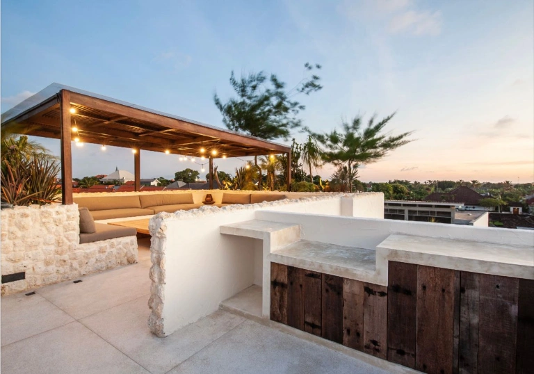 4 BEDROOM LUXURY VILLA IN CANGGU BERAWA - AF627 — image 2