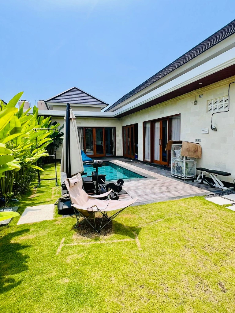 2 BEDROOMS VILLA IN PANTAI LIMA PERERNAN - YO204 — image 1