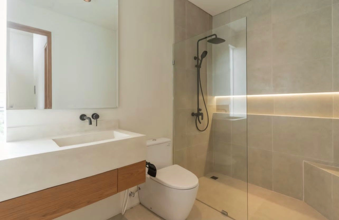 Villa For Rent 3 Bed In Padonan Tibubeneng Bali PO-4120 — image 1
