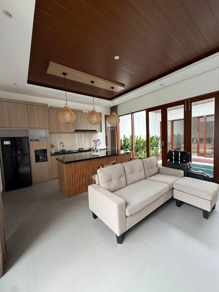 DO 503-FOR RENT VILLA MODERN BEDROOM IN UNGASAN — image 4