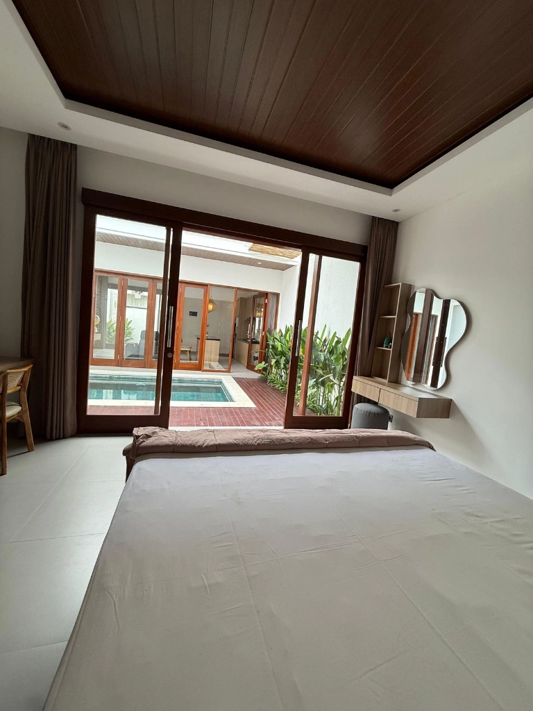 DO 503-FOR RENT VILLA MODERN BEDROOM IN UNGASAN — image 2