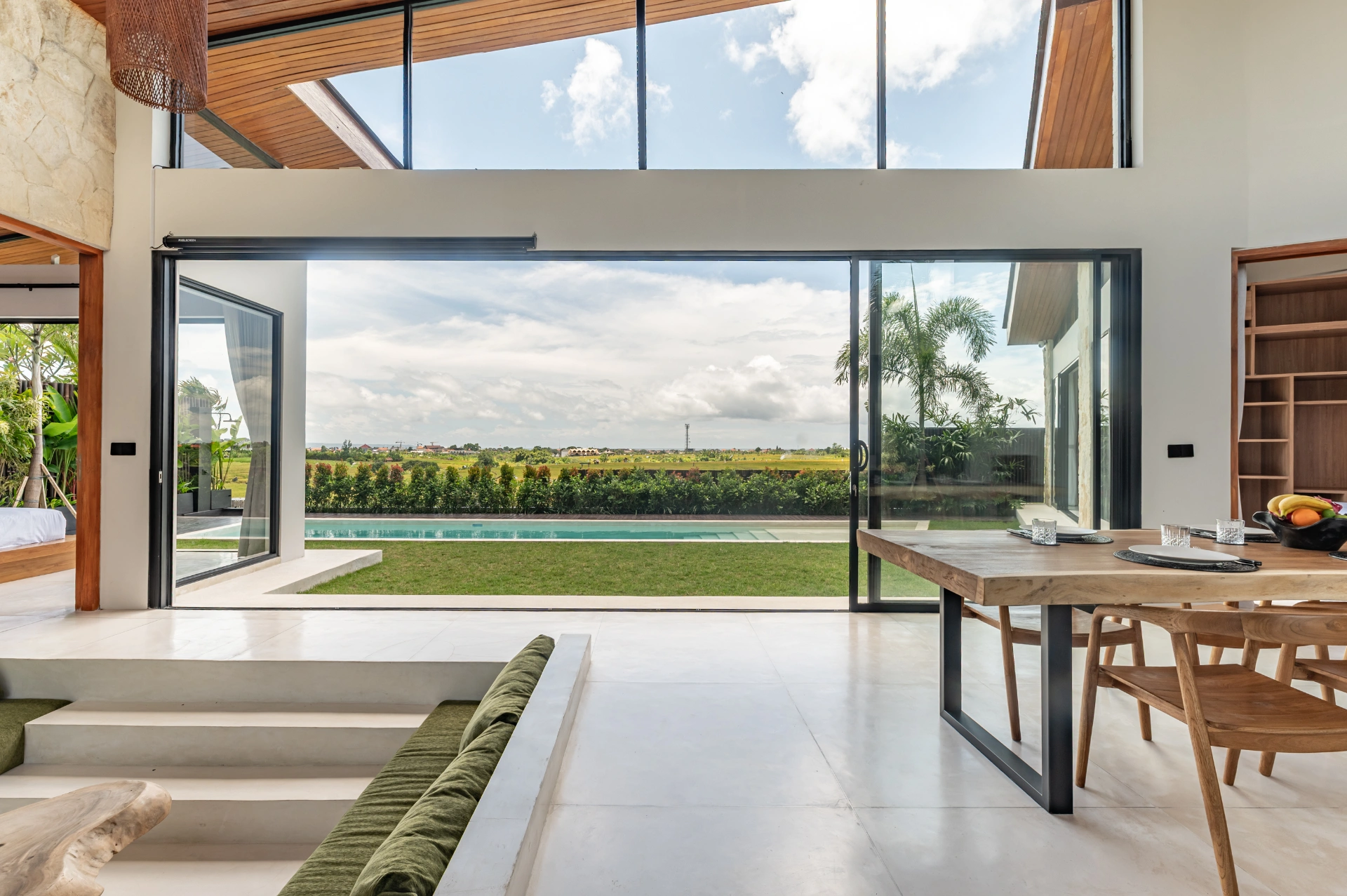 RKY39: Modern 3BR + Office Villa with the best Rice Field Views | Babakan — image 2