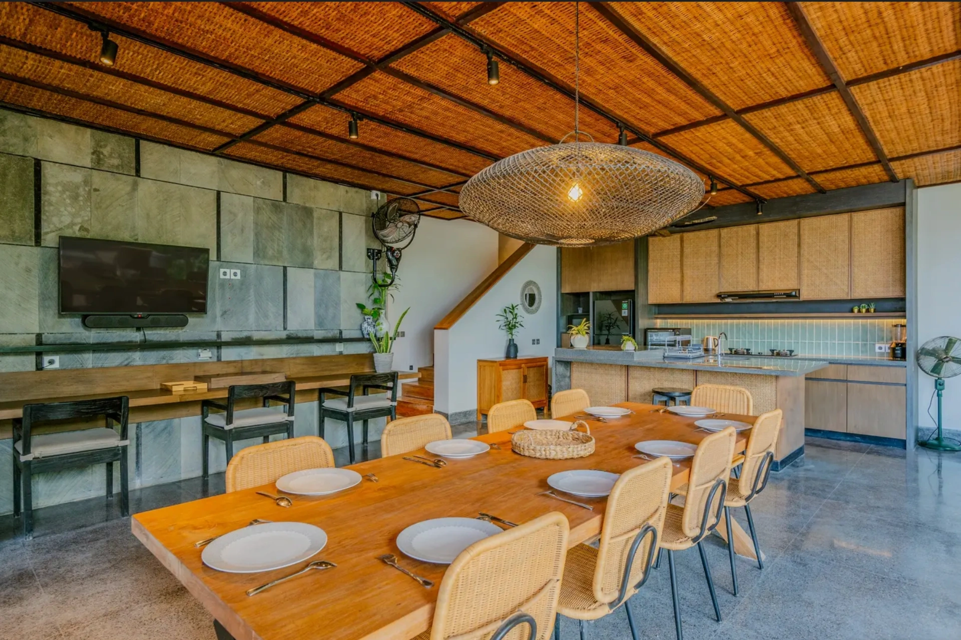 [5CG2] 5BR VILLA IN KAYU TULANG — image 3