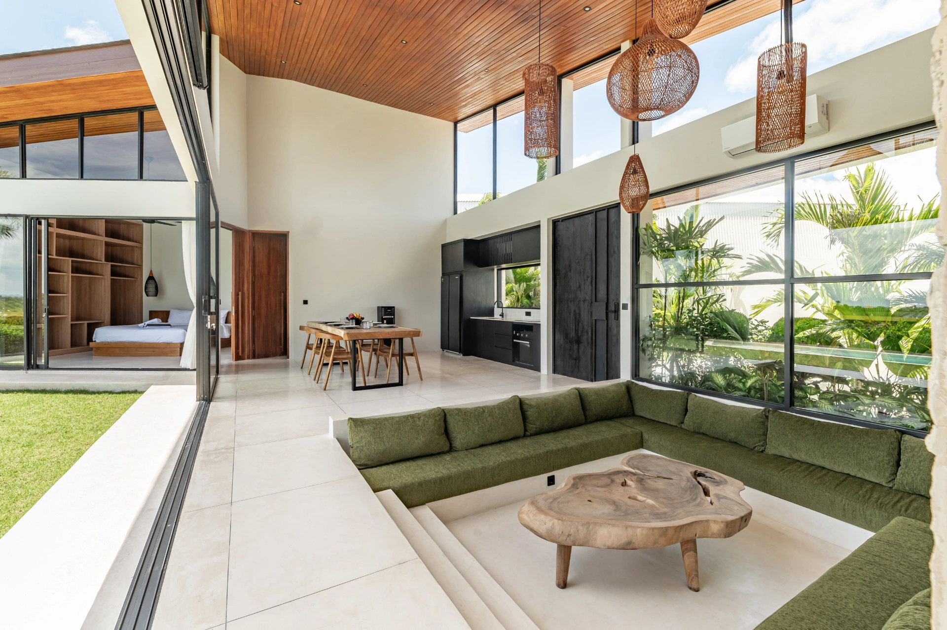 3BR Modern Villa with Rice Field Views in Canggu — image 1