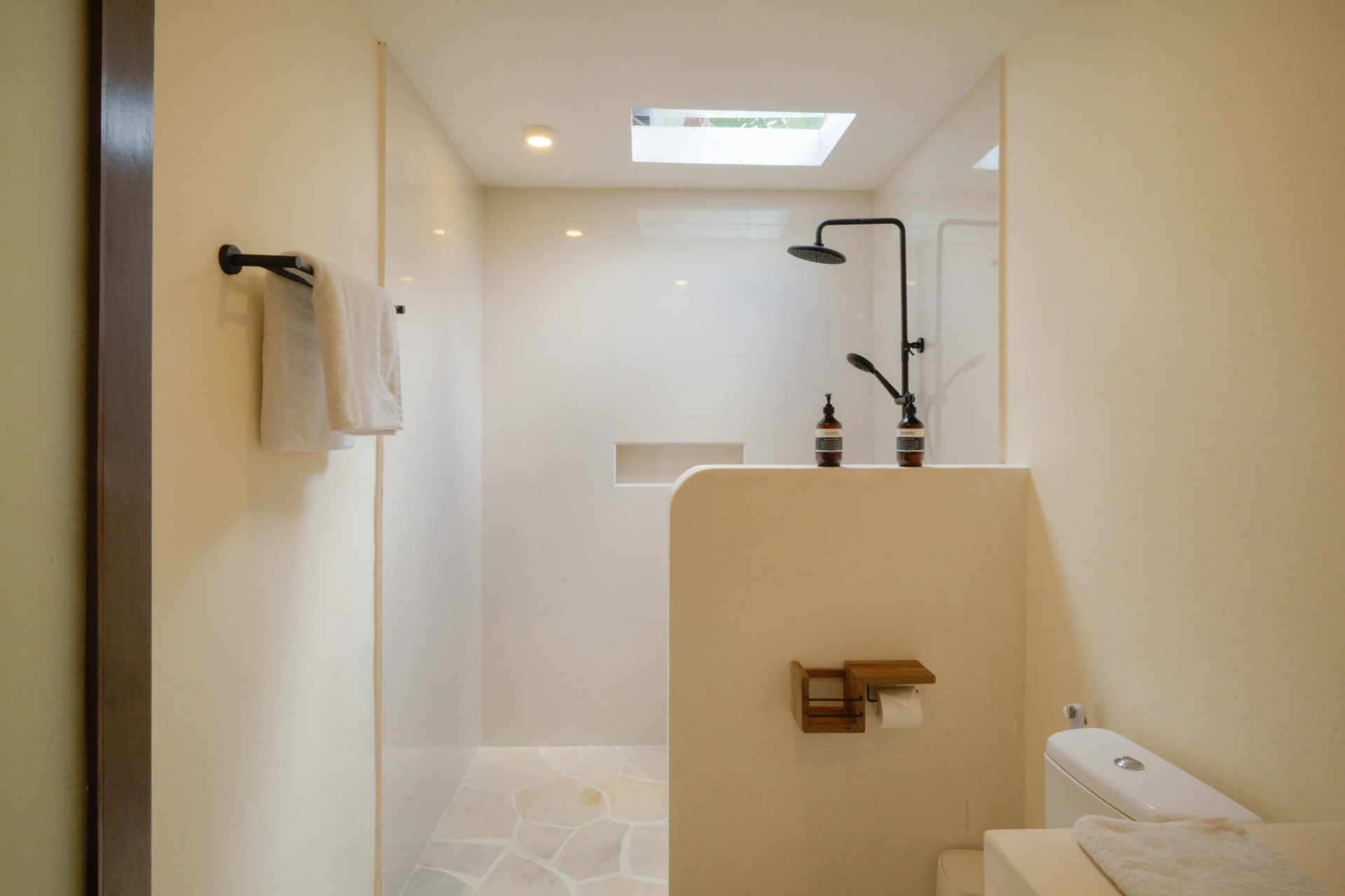 Modern 3BR Villa with private pool- Canggu Central — image 1