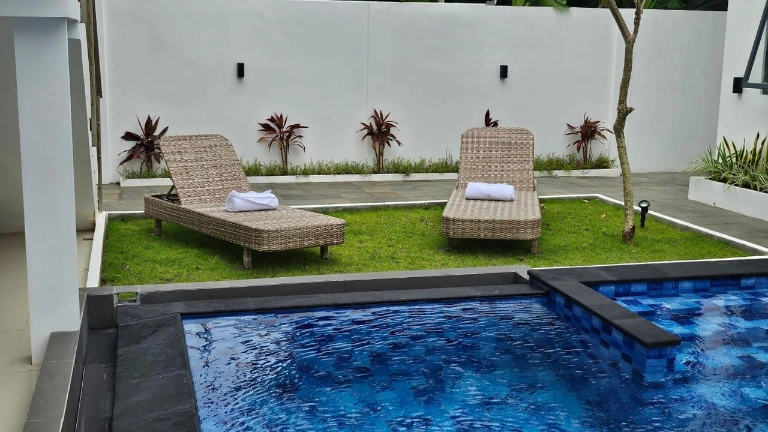 Affordable Modern Studio | Long Stay Ready — image 3