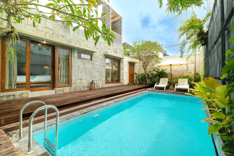 Villa Canggu Big Garden — image 3