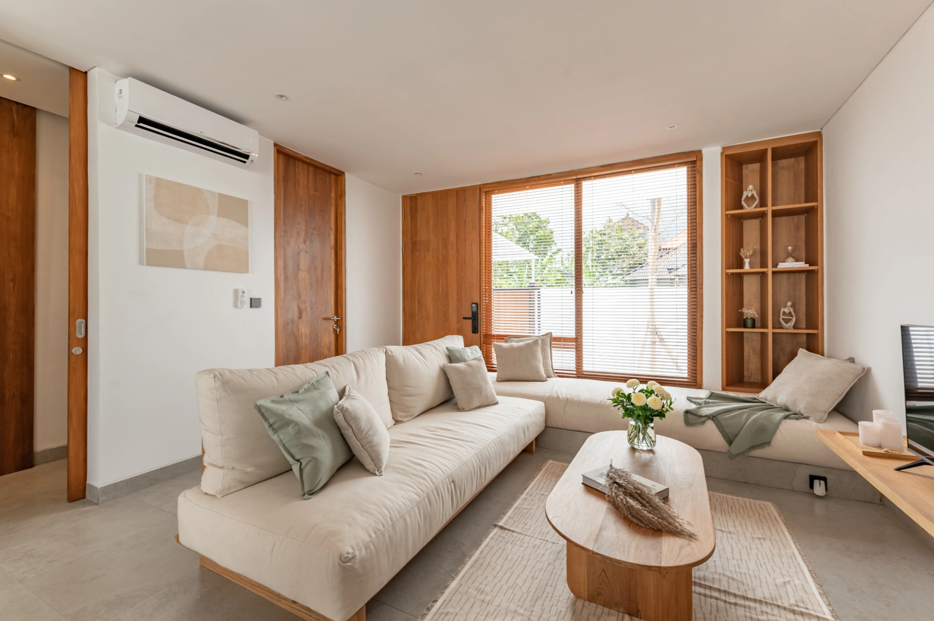 A Zen and Cousy Living Space — image 2