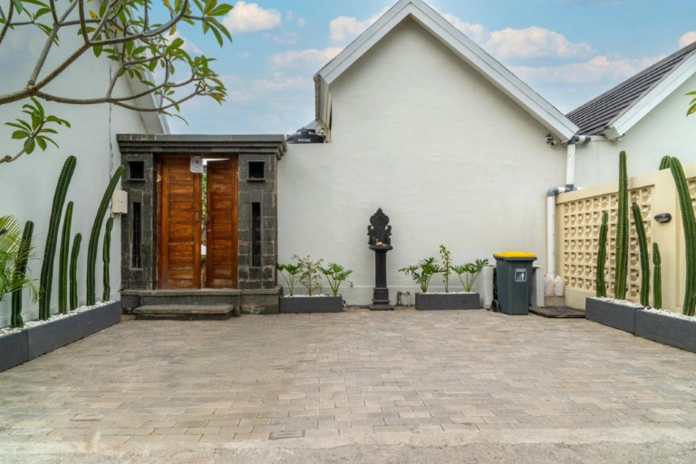 Brand New 3 Bedroom Villa 1 Modern Style Uluwatu — image 3