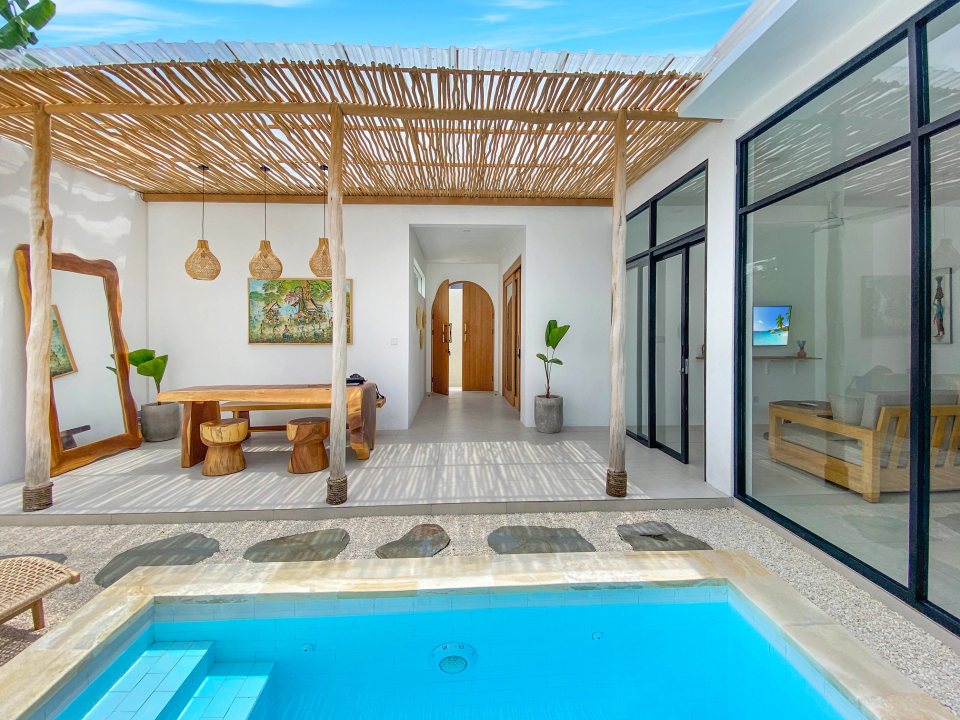 Brand-New Modern Villa In Peaceful Surrounds — image 2