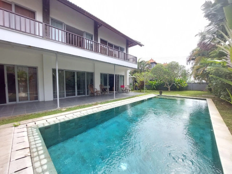 Villa for Sale in Ungasan Badung - Bali | IT 092