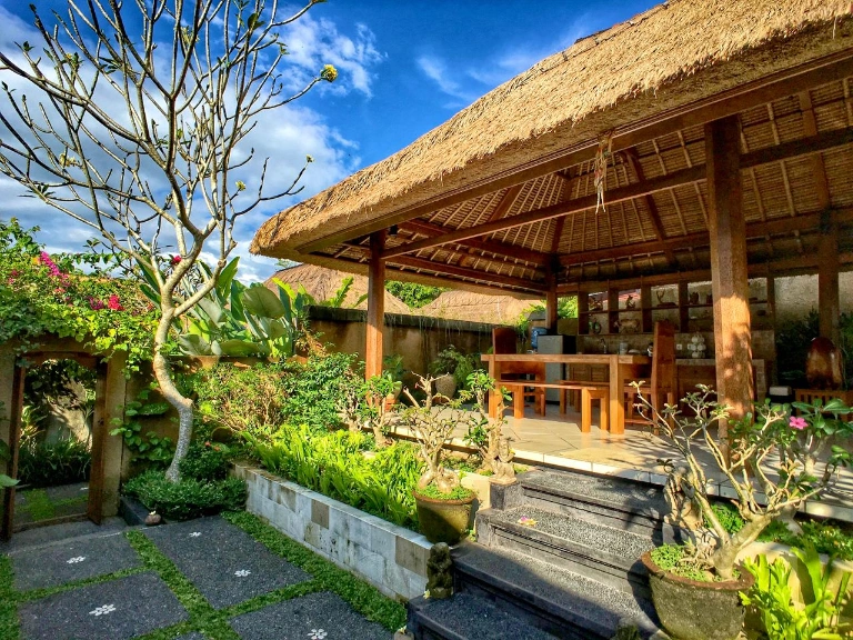 Villa Puri Saras — image 3