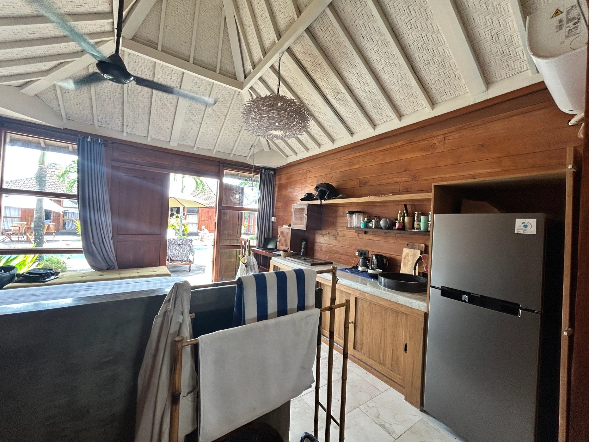 Affordable Bungalow Apartment w/ Community Pool — image 1