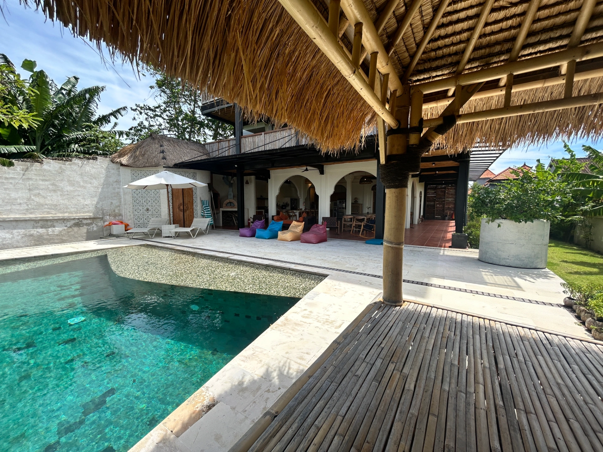 Majestic 5+2BR Estate Villa w/ Infinity Pool & Jungle Views