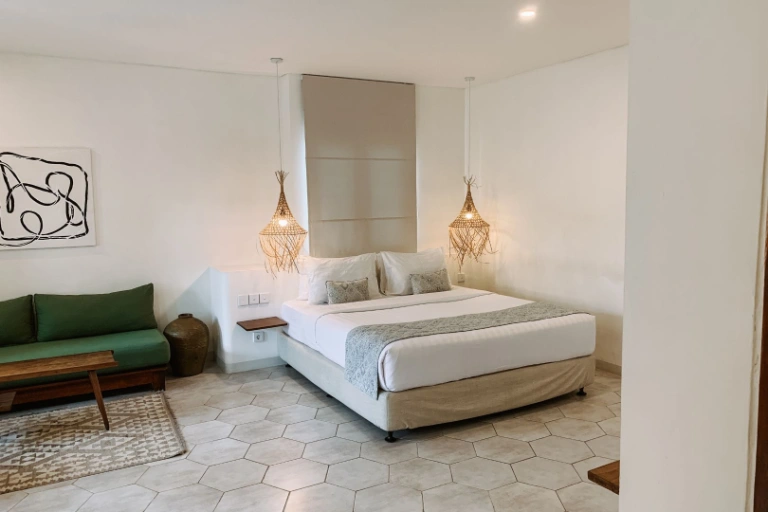 ⚡Electricity Included – Charming 1BR Beachside Studio with Pool Access — image 4