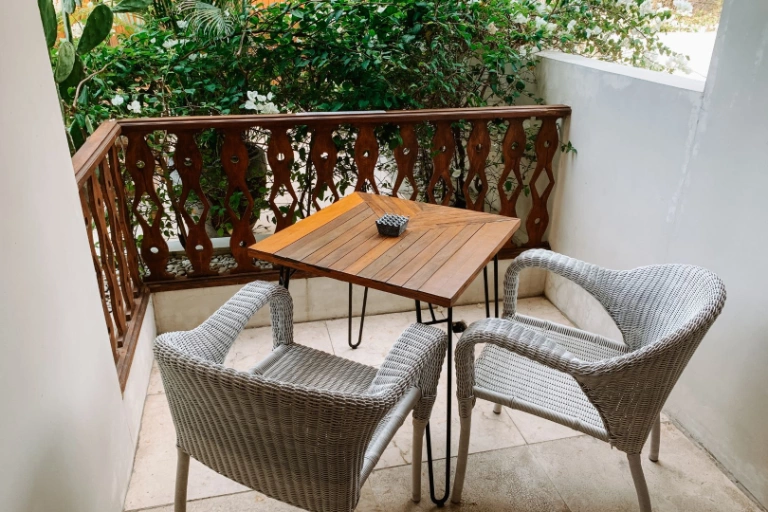 ⚡Electricity Included – Charming 1BR Beachside Studio with Pool Access — image 3