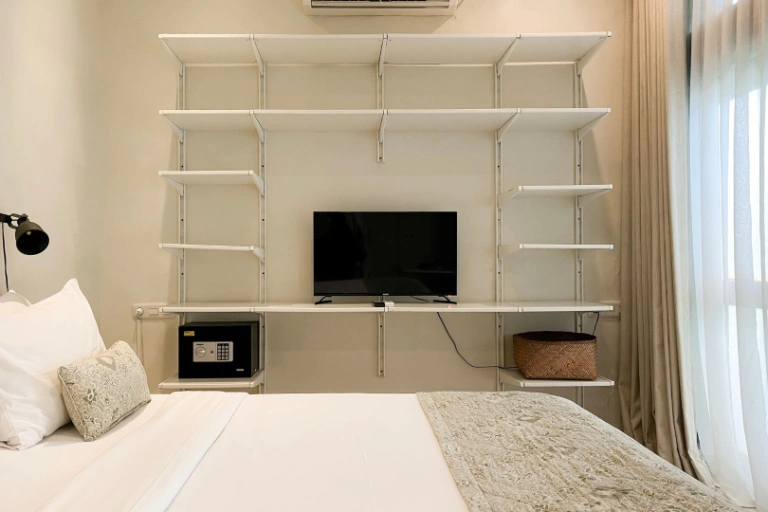 ⚡Electricity Included – Relaxing 1BR Beachside Apartment with Pool Access — image 3