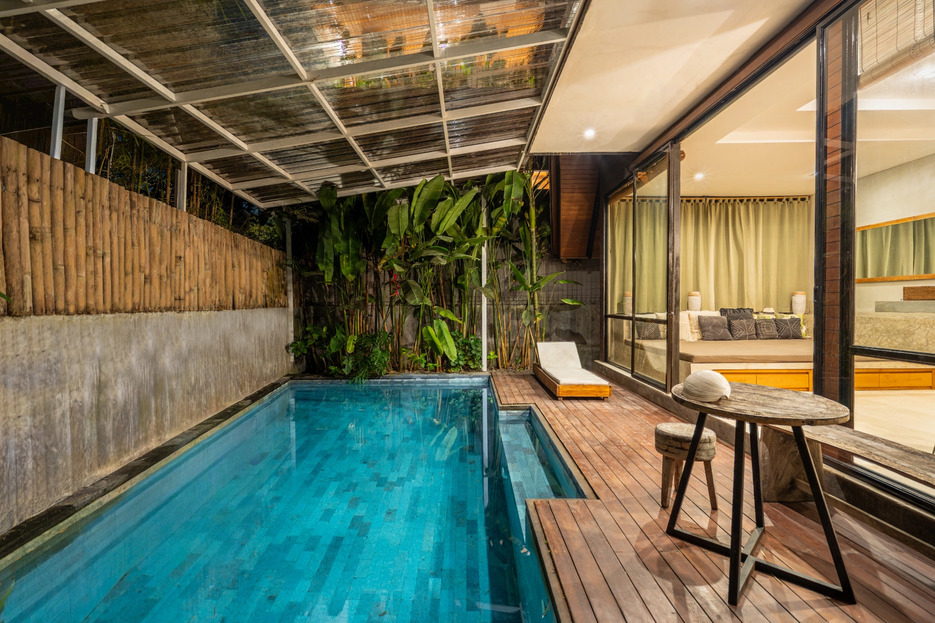 Kalino - 2BR Pererenan Haven | Sofabed Pool & Balcony — image 2